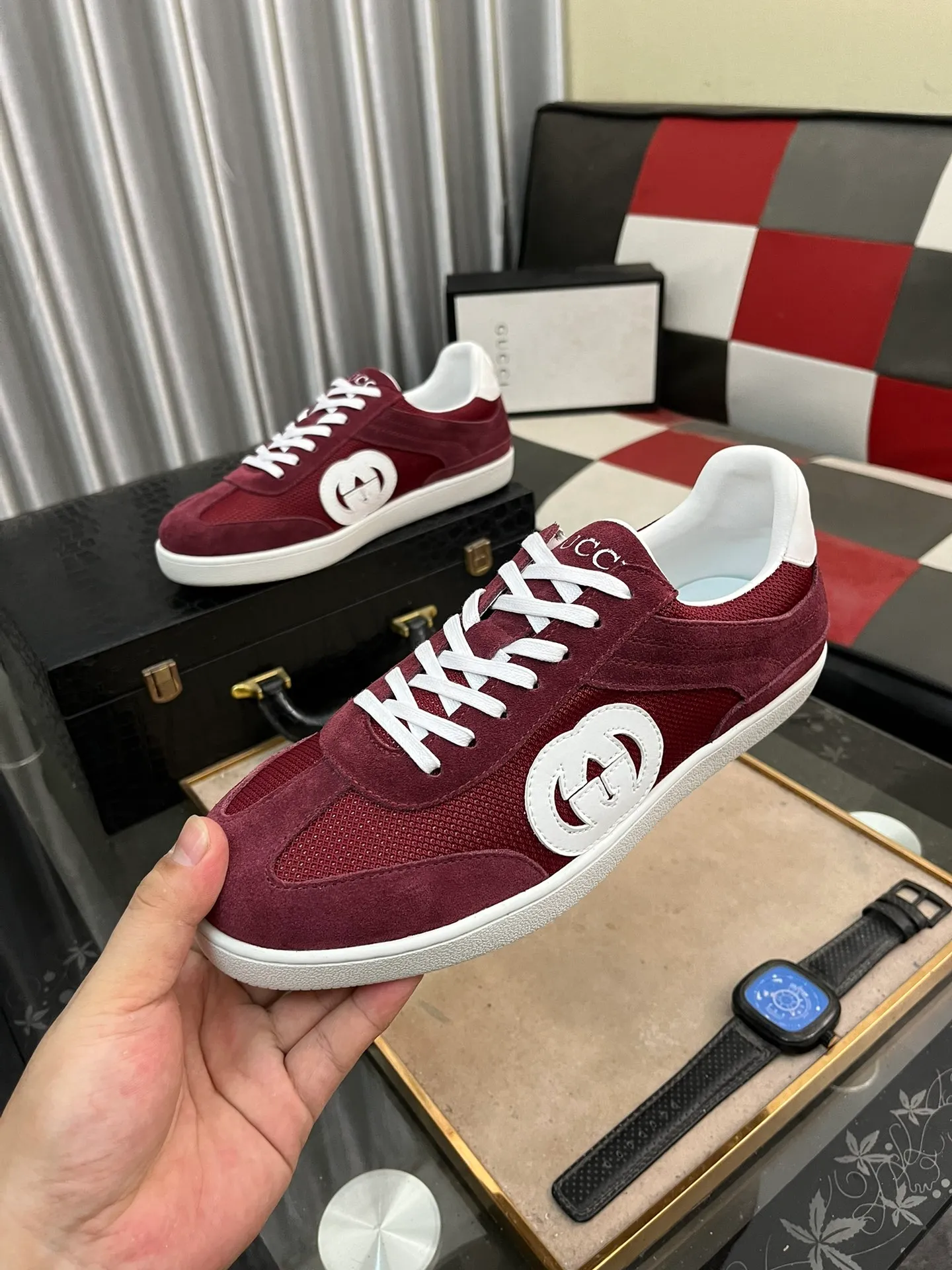 Men's shoes💰380⌚️⌚️[GUCCI] Gucci men's casual shoes are absolutely popular🔥The ultimate matching item for trendy men! The charm of super texture is irresistible, the main recommendation, the flower leather color is bright! The upper is made of high-quality cowhide + brand printed fabric, sheepskin feet, wear-resistant rubber sole, noble and elegant! Extremely comfortable🎁🎁You can be as handsome as you want💪 38-447️⃣colors available